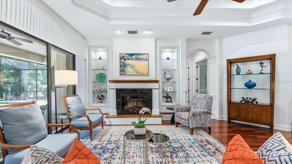 Image 3 of property listing at 2625 COLONY TERRACE, Sarasota, FL 34239