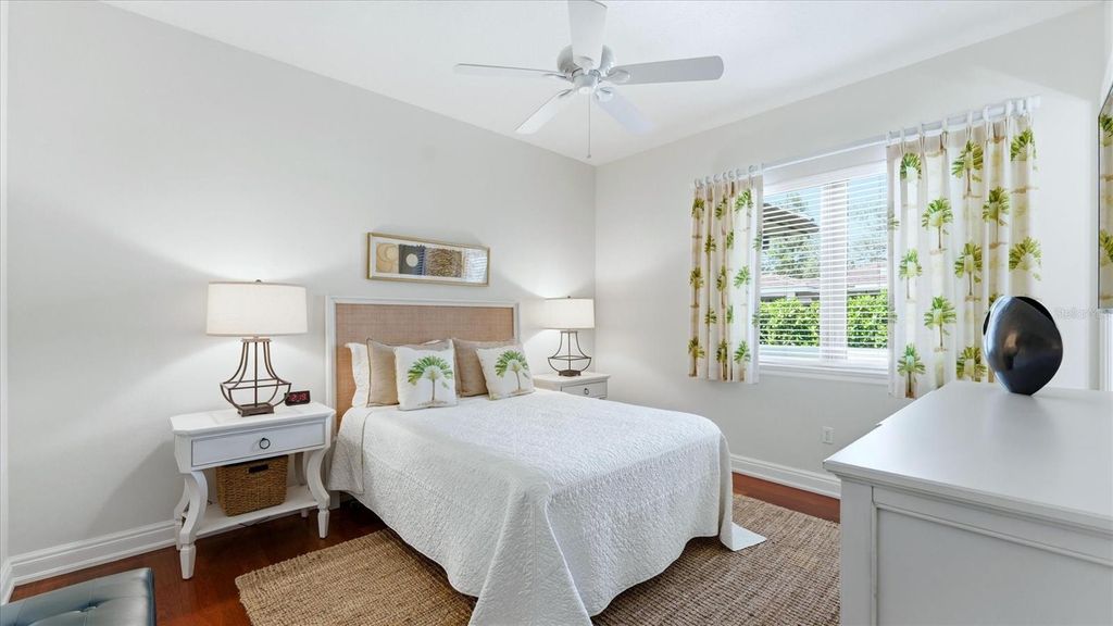 Image 26 of property listing at 2625 COLONY TERRACE, Sarasota, FL 34239