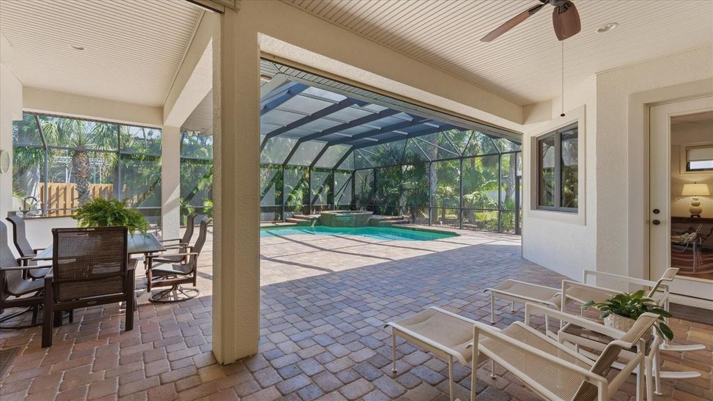 Image 47 of property listing at 2625 COLONY TERRACE, Sarasota, FL 34239
