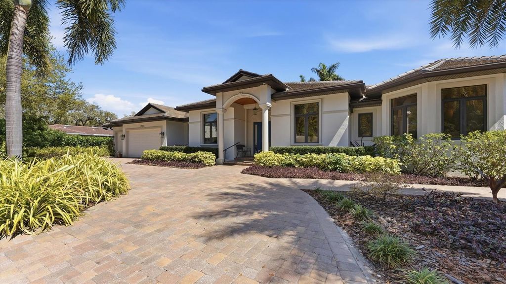 Image 53 of property listing at 2625 COLONY TERRACE, Sarasota, FL 34239