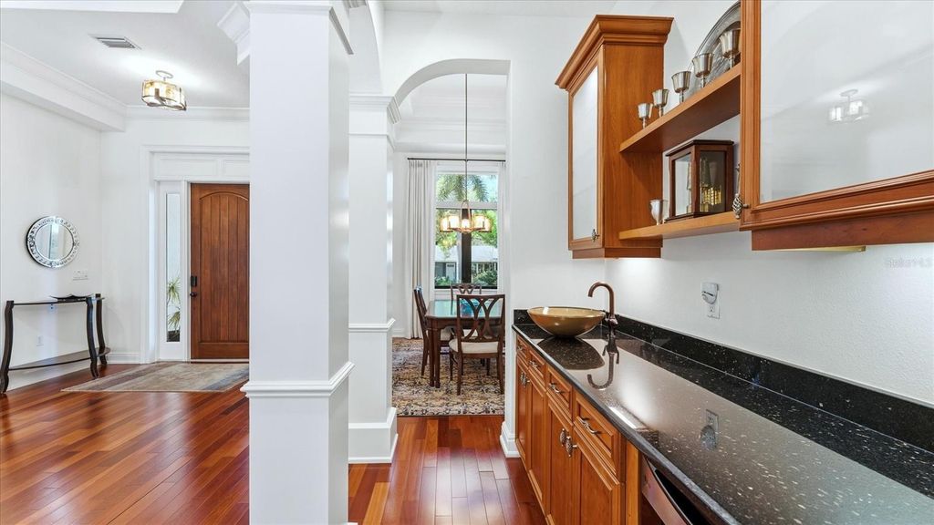 Image 7 of property listing at 2625 COLONY TERRACE, Sarasota, FL 34239