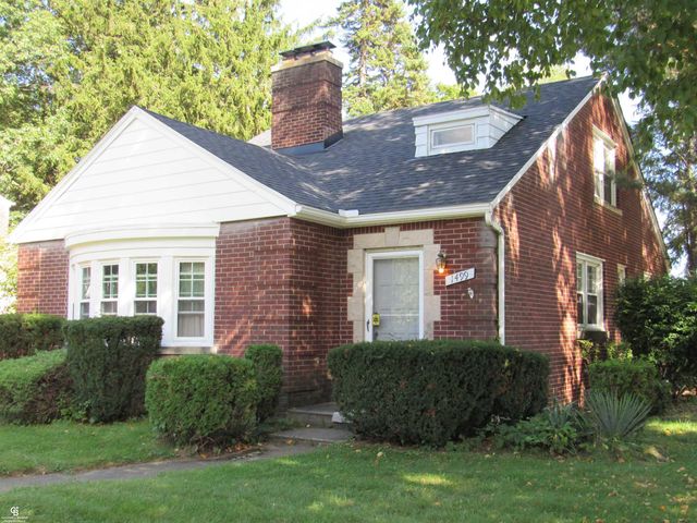 1499 Wellesley Drive, Mount Clemens, MI 48043