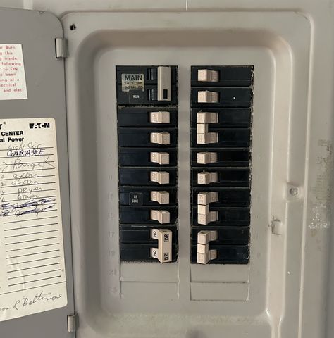 461 Hendrixson Dr, Manchester, TN 37355