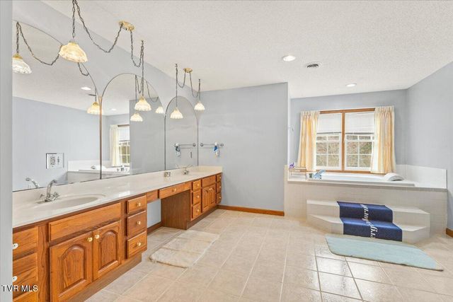 515 Scioto Road, Unicoi, TN 37692