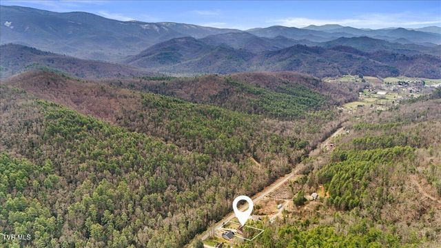 515 Scioto Road, Unicoi, TN 37692