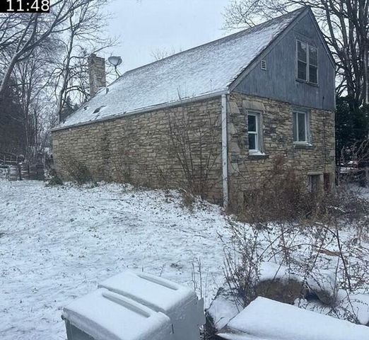 W220N7095 Town Line ROAD, Lisbon, WI 53089
