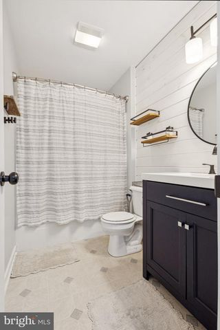 200 POWELL ST, Fredericksburg, VA 22408