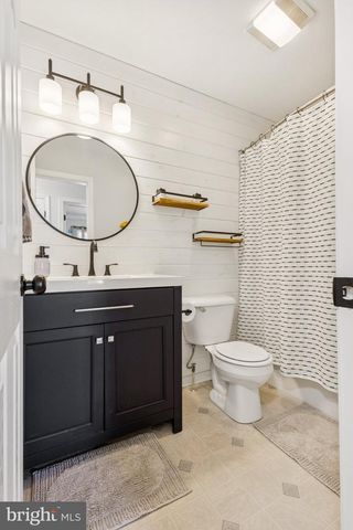 200 POWELL ST, Fredericksburg, VA 22408