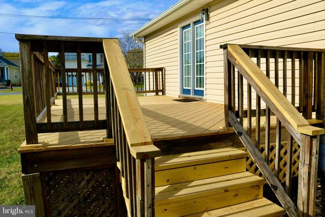 200 POWELL ST, Fredericksburg, VA 22408