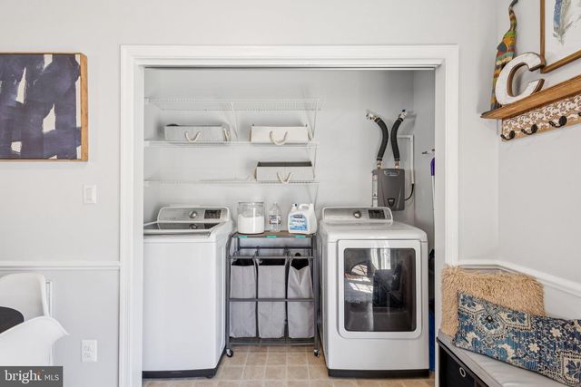 200 POWELL ST, Fredericksburg, VA 22408