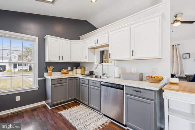 200 POWELL ST, Fredericksburg, VA 22408