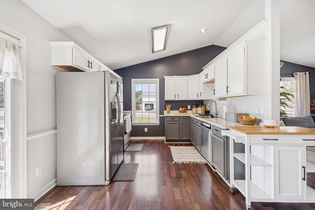 200 POWELL ST, Fredericksburg, VA 22408