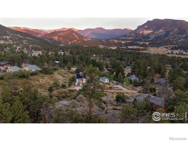 1352 Alpenglow Lane, Estes Park, CO 80517