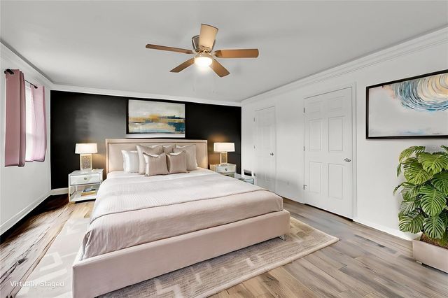 520 DORA AVENUE, Tavares, FL 32778