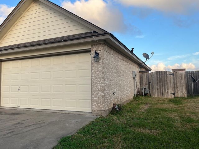 125 Dove Trail, Richwood, TX 77531