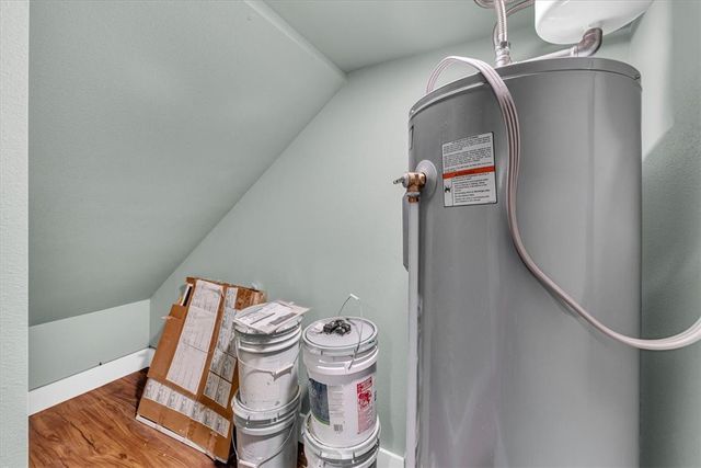 21 W 5th Street 1 & 2, Fayetteville, AR 72701