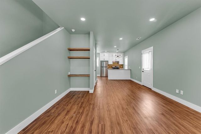 21 W 5th Street 1 & 2, Fayetteville, AR 72701