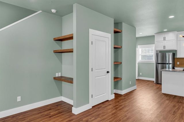 21 W 5th Street 1 & 2, Fayetteville, AR 72701