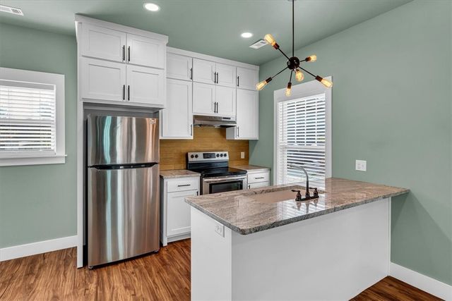 21 W 5th Street 1 & 2, Fayetteville, AR 72701