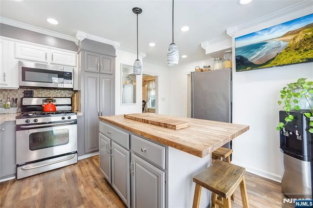 81 Sunset Avenue, North Arlington, NJ 07031