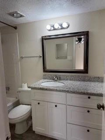850 Threadneedle Street 80, Houston, TX 77079