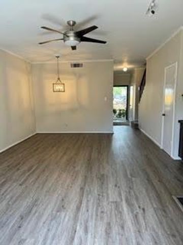 850 Threadneedle Street 80, Houston, TX 77079