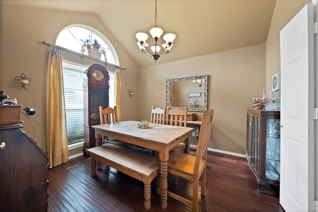 422 Shadowwood Trail, Ovilla, TX 75154