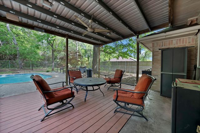 422 Shadowwood Trail, Ovilla, TX 75154