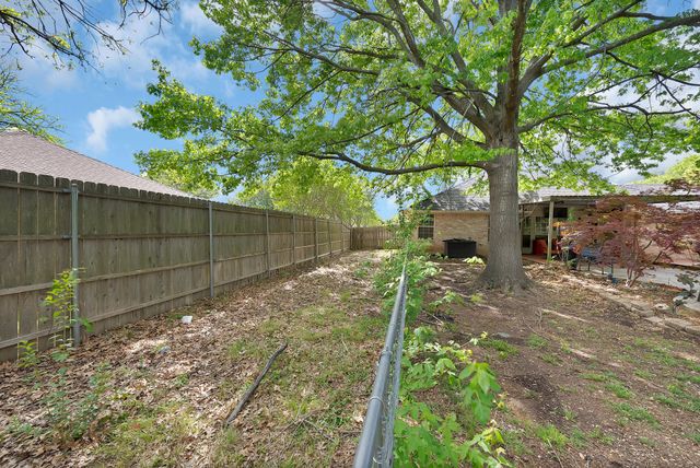 422 Shadowwood Trail, Ovilla, TX 75154