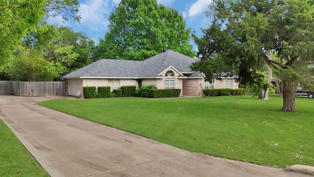 422 Shadowwood Trail, Ovilla, TX 75154