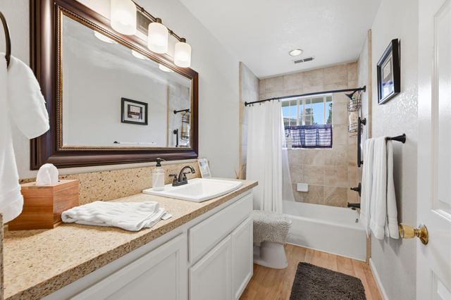 9660 Los Lagos Cir, Granite Bay, CA 95746