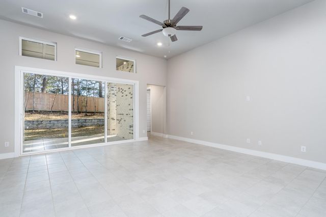 1723 Divino Pass, Conroe, TX 77304