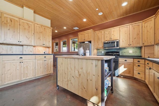 1011 McCarthy Reservoir Rd, Rail Road Flat, CA 95248