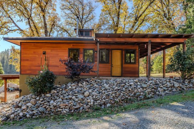 1011 McCarthy Reservoir Rd, Rail Road Flat, CA 95248