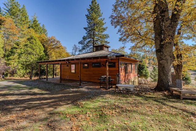 1011 McCarthy Reservoir Rd, Rail Road Flat, CA 95248