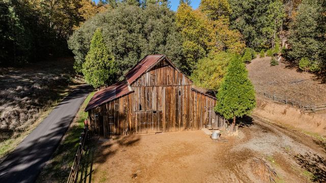 1011 McCarthy Reservoir Rd, Rail Road Flat, CA 95248