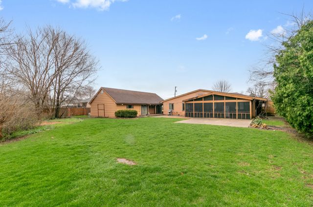 6554 W 92nd Street, Oak Lawn, IL 60453
