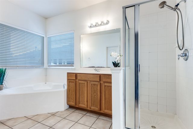 1521 Cotton Gin Drive, Savannah, TX 76227