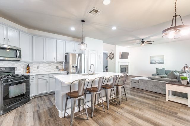 1521 Cotton Gin Drive, Savannah, TX 76227