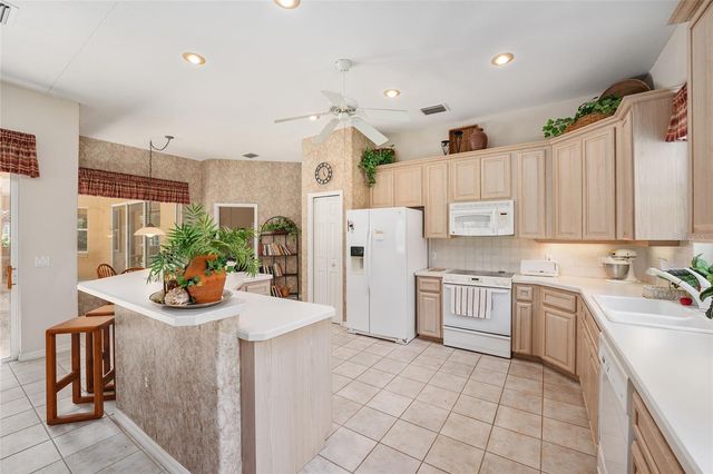 8827 SW 194 COURT, Dunnellon, FL 34432
