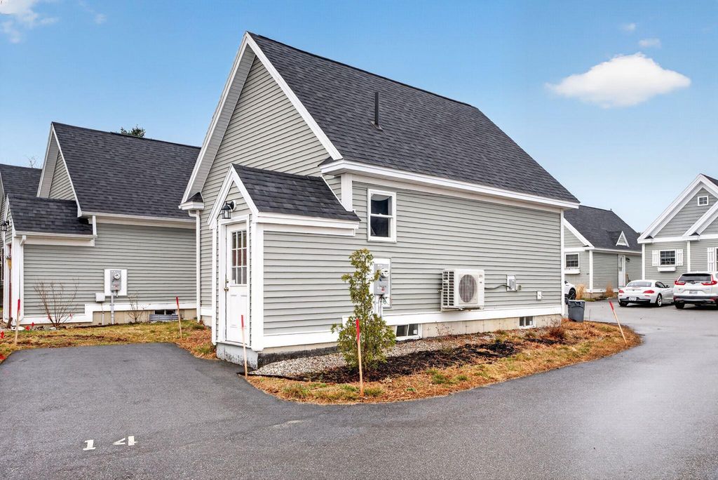 994 Portland Road 16, Saco, ME 04072 — exterior