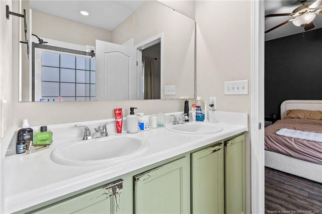 695 Broad Drive, Raeford, NC 28376