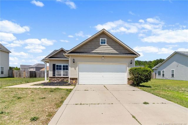 695 Broad Drive, Raeford, NC 28376