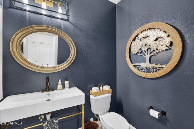 2860 E CAMELLIA Drive, Gilbert, AZ 85296