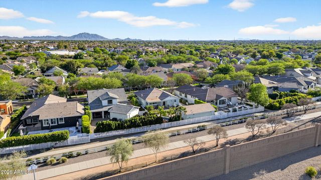2860 E CAMELLIA Drive, Gilbert, AZ 85296
