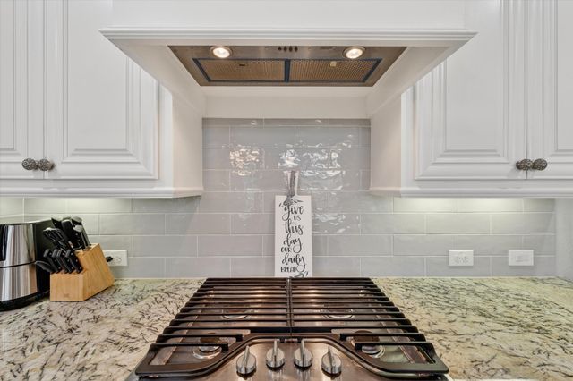 1129 Stonebridge Pass, Gunter, TX 75058