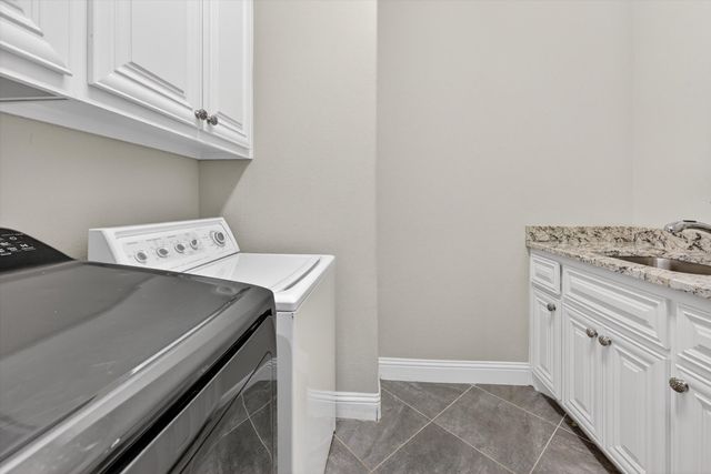 1129 Stonebridge Pass, Gunter, TX 75058