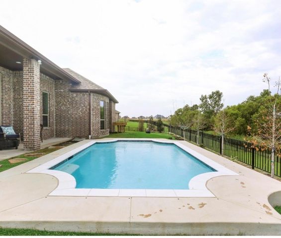 1129 Stonebridge Pass, Gunter, TX 75058