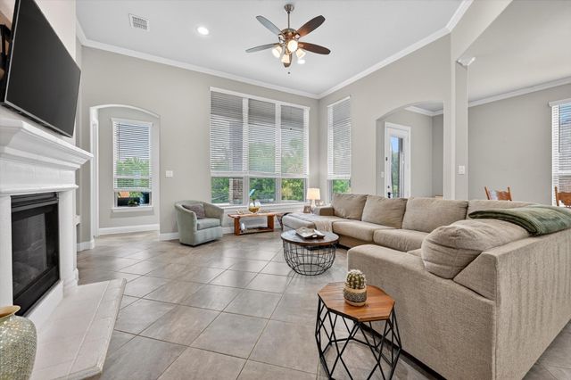 1129 Stonebridge Pass, Gunter, TX 75058