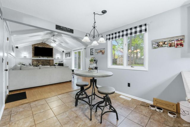 5828 Spring Oak Court, Fort Wayne, IN 46845